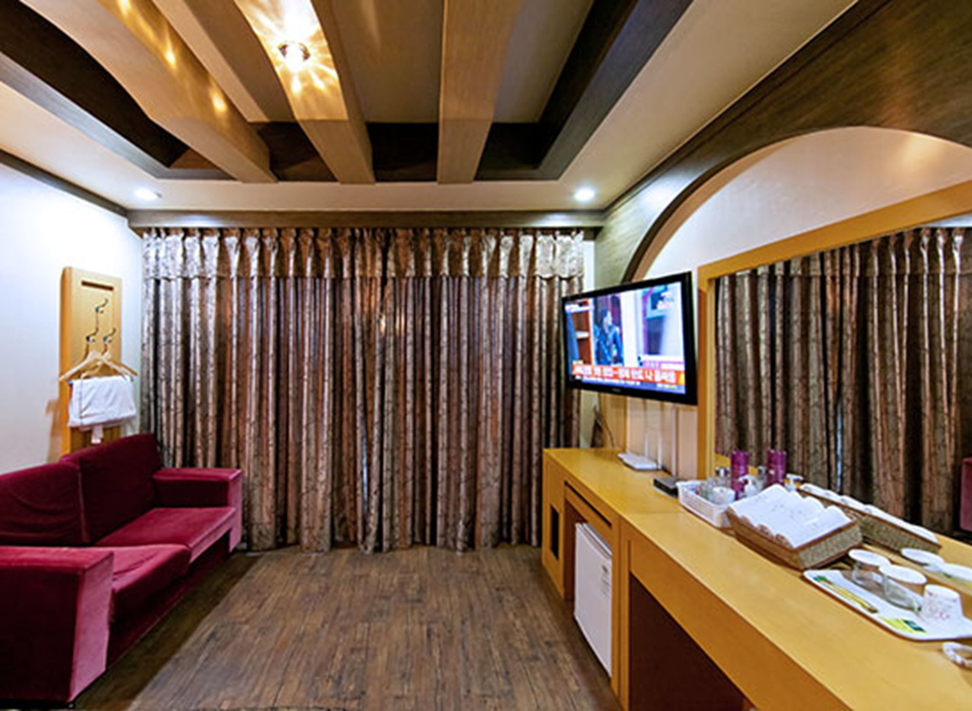 Drama Motel Порён Экстерьер фото