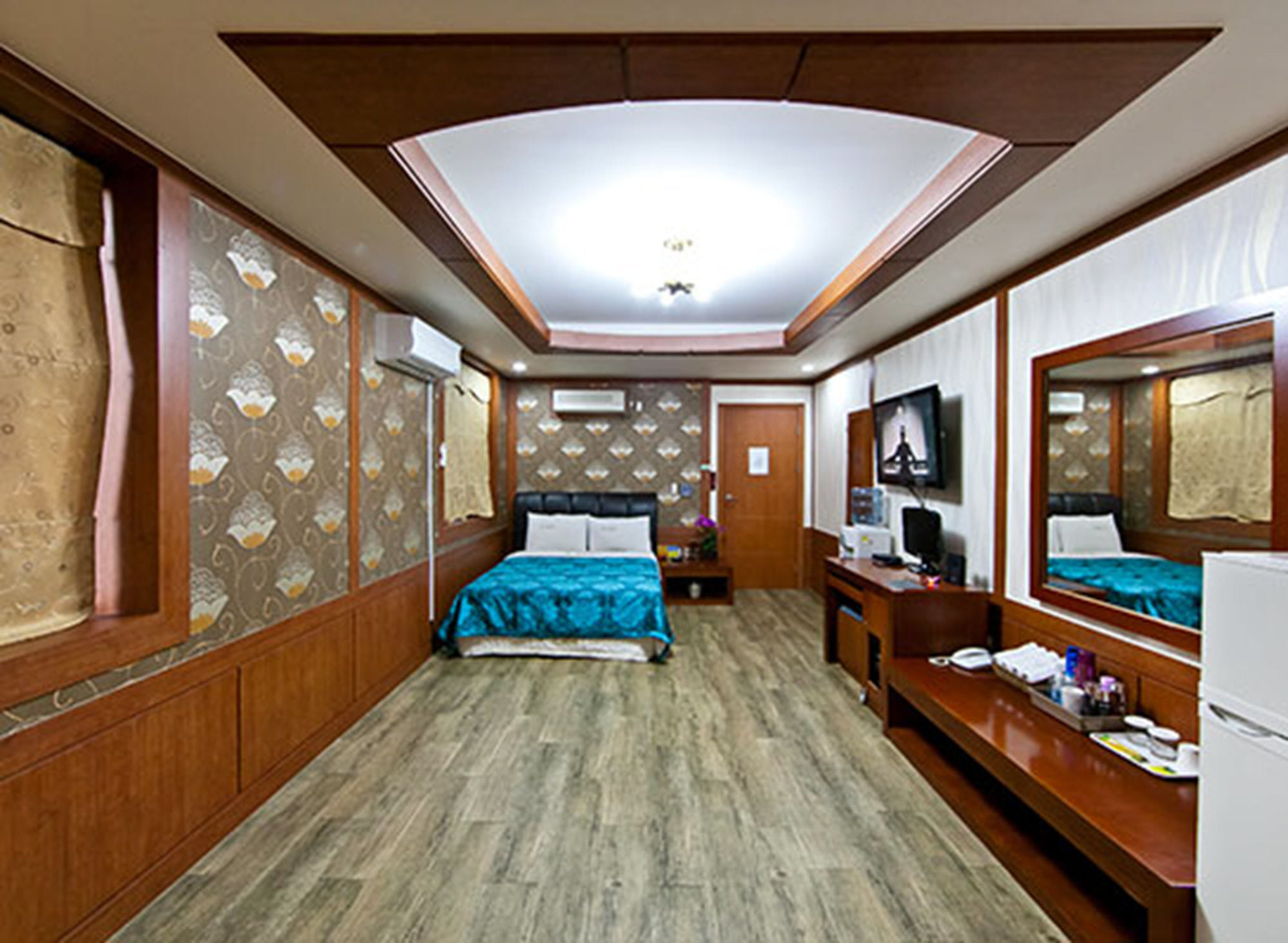 Drama Motel Порён Экстерьер фото