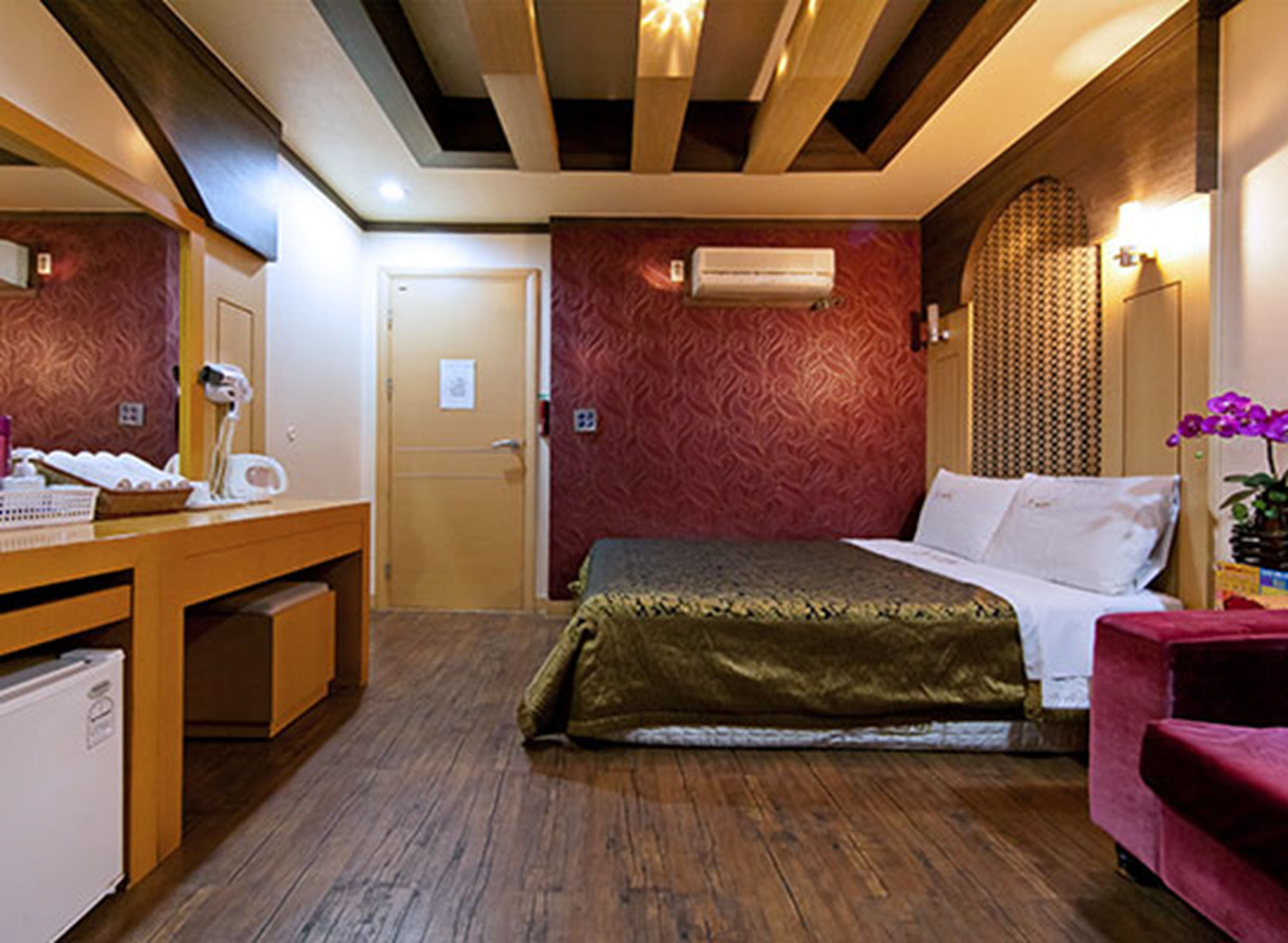 Drama Motel Порён Экстерьер фото