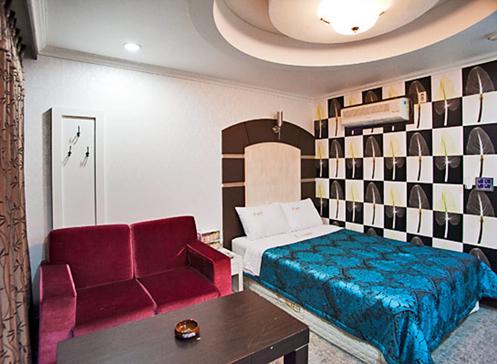 Drama Motel Порён Экстерьер фото