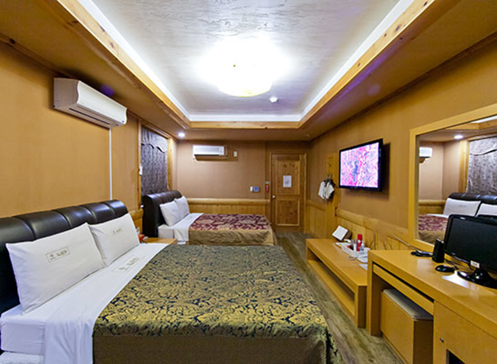 Drama Motel Порён Экстерьер фото